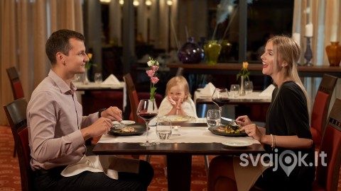 romantiska-triju-patiekalu-vakariene-restorane-vanagupe-dviems-cover